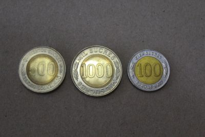 Лот: 25115175. Фото: 1. Эквадор Набор 3 монеты 100, 500... Америка