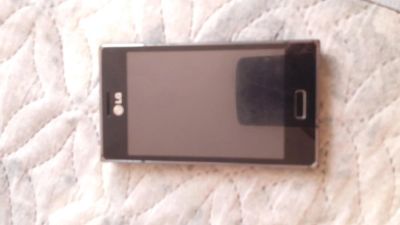 Лот: 5819150. Фото: 1. LG Optimus L5. Смартфоны