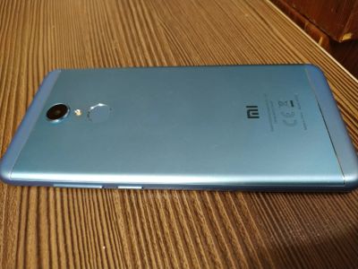Лот: 14383916. Фото: 1. Xiaomi redmi 5 2/16gb. Смартфоны
