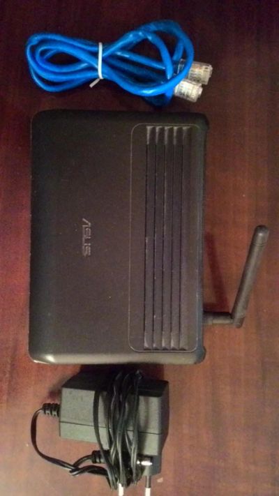 Лот: 6042043. Фото: 1. Роутер Asus RT-N10. Маршрутизаторы (роутеры)