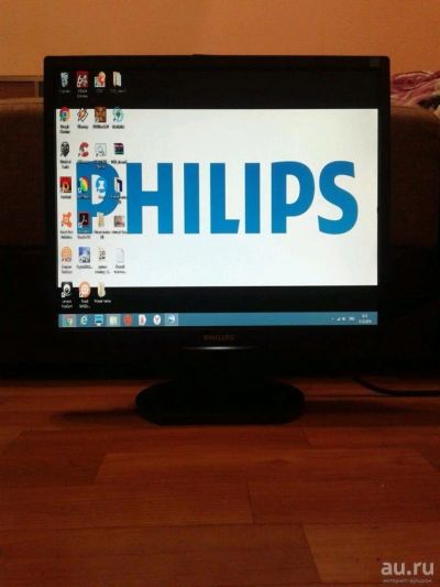 Лот: 8701135. Фото: 1. монитор Philips 19s диагональ... ЖК-мониторы