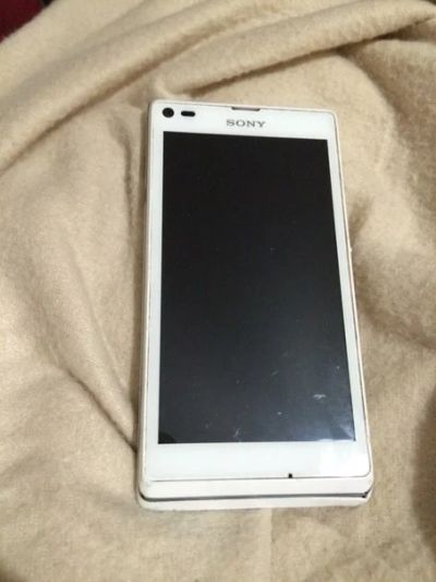 Лот: 6507176. Фото: 1. Sony Xperia L. Смартфоны