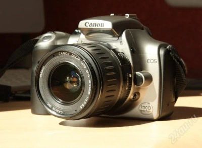 Лот: 114093. Фото: 1. Цифровая зеркалка Canon EOS 300D... Цифровые зеркальные
