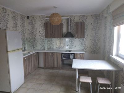 Лот: 25527879. Фото: 1. Сдам 3-комн. квартиру. Квартиры, студии