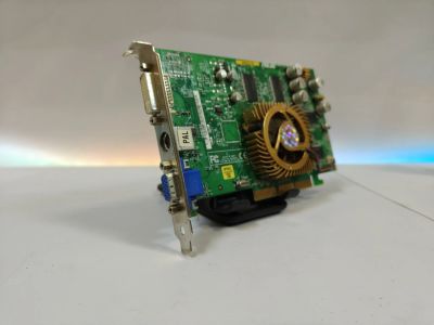 Лот: 25802685. Фото: 1. Видеокарта GeForce FX 5200 ASUS... Видеокарты