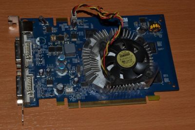 Лот: 7465168. Фото: 1. NVidia GeForce 8600GT. Видеокарты