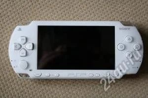 Лот: 2013457. Фото: 1. psp fat белая. Игровые приставки, консоли