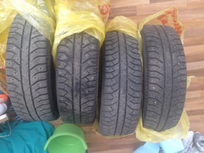 Лот: 3247961. Фото: 1. Зимняя резина Bridgestone Icecruzer... Шины