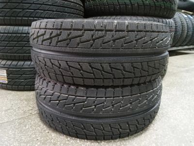 Лот: 18661461. Фото: 1. Bridgestone 205/55R15 Blizzak... Шины