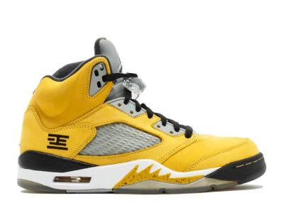 Лот: 21126920. Фото: 1. Кроссовки Air Jordan 5 Retro x... Кеды, кроссовки, слипоны