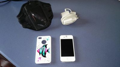 Лот: 4606261. Фото: 1. iPhone 4 ( Айфон 4) белый. Смартфоны