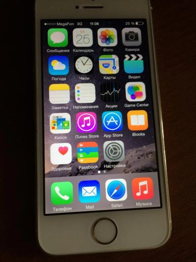Лот: 4664335. Фото: 1. iphone 5s 16 gb gold. Смартфоны