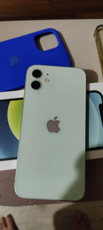 Лот: 20835507. Фото: 1. Iphone 12 128. Смартфоны