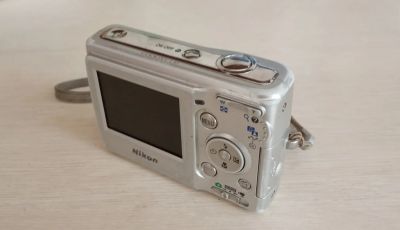 Лот: 16309874. Фото: 1. Фотоаппарат Nikon Coolpix L10. Цифровые компактные
