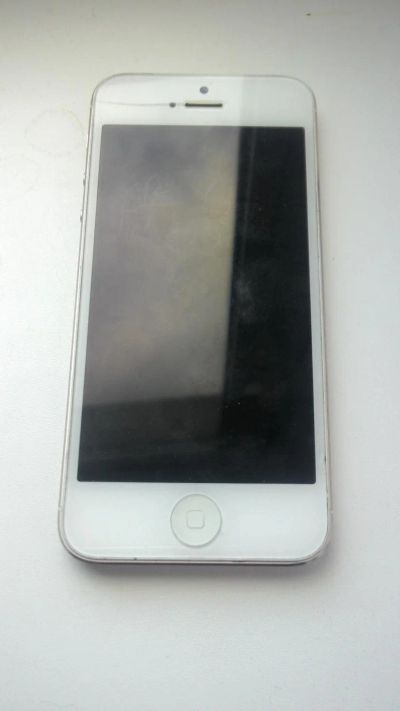Лот: 7038990. Фото: 1. Iphone 5 залочен icloud. Смартфоны