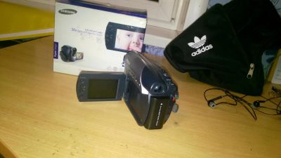 Лот: 6360441. Фото: 1. Видеокамера цифровая Mini DV Samsung... Цифровые компактные