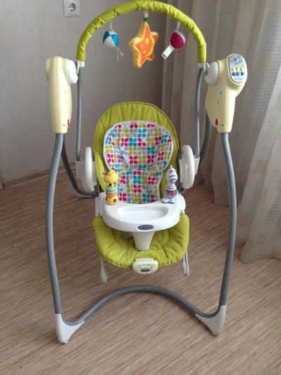 Лот: 8703158. Фото: 1. Электрокачели Graco Swing n' Bounce... Ходунки, прыгунки, качели