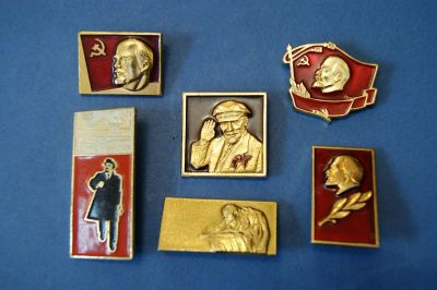 Лот: 5405417. Фото: 1. Значки " В И Ленин " 6 штук... Сувенирные