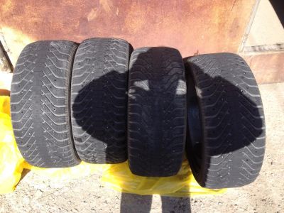 Лот: 5362949. Фото: 1. Резина Goodyear 275 40 20. Шины