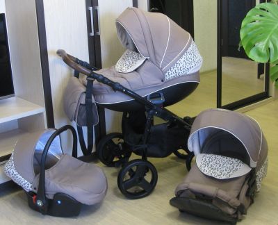 Лот: 15455856. Фото: 1. Коляска 3 в 1 Tutis Zippy Mimi... Коляски