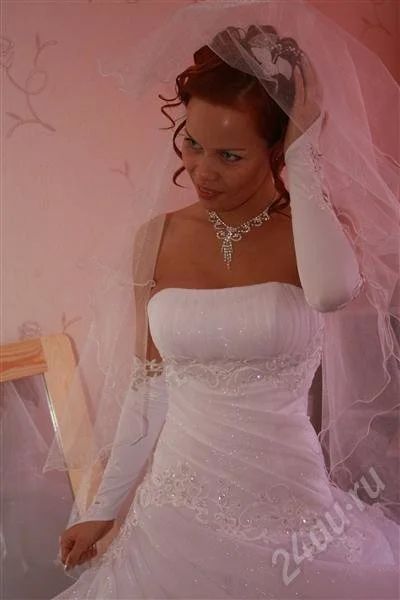 Лот: 417600. Фото: 1. Платье свадебное. Другое (свадебная мода)