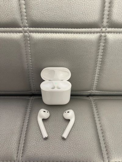 Лот: 25334551. Фото: 1. AirPods 1st Gen A1523 (надо заменить... Наушники, гарнитуры