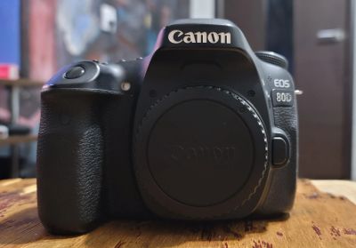 Лот: 19601084. Фото: 1. Фотоаппарат canon 80d. Цифровые компактные