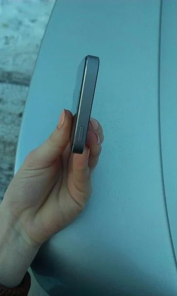 Лот: 4965537. Фото: 1. Iphone 5s 16gb spice gray. Смартфоны