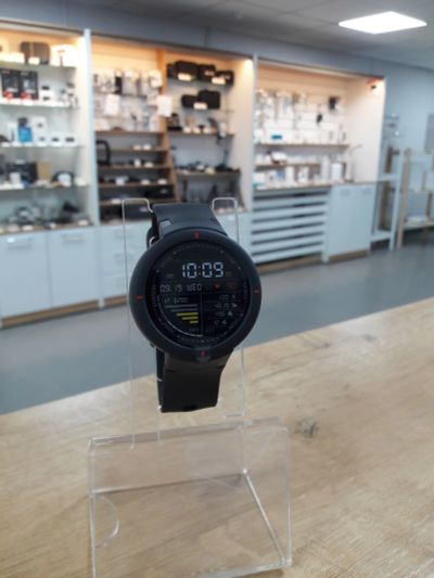 Лот: 13940518. Фото: 1. Смарт-часы Xiaomi Amazfit Verge... Смарт-часы, фитнес-браслеты, аксессуары