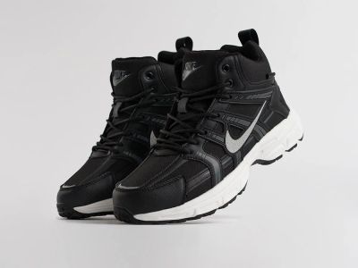 Лот: 25765038. Фото: 1. Зимние кроссовки Nike V2K Run. Кеды, кроссовки, слипоны