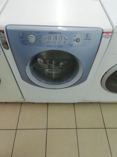 Лот: 15812378. Фото: 1. Стиральная машина Hotpoint-Ariston... Стиральные машины