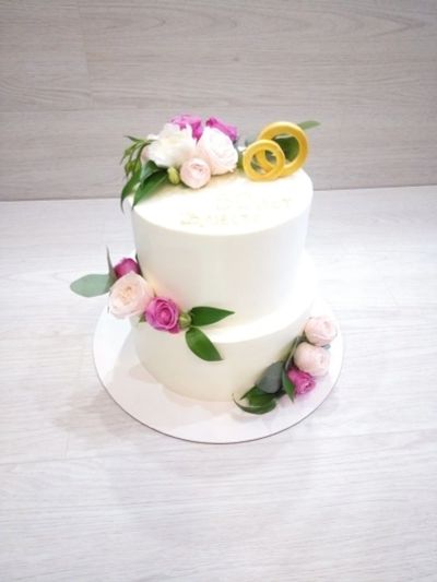 Лот: 13210786. Фото: 1. Свадебный торт с цветами. Торты, пирожные