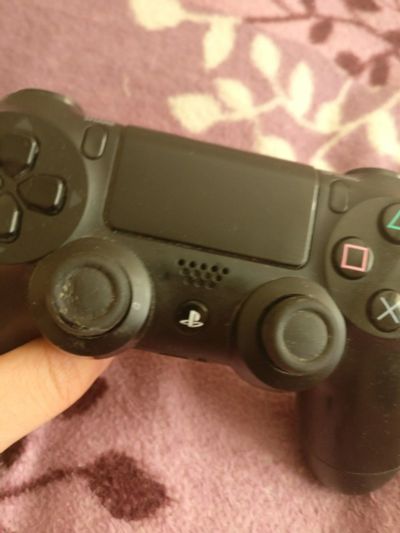 Лот: 13481481. Фото: 1. Dualshock 4 rev.1, оригинал. Аксессуары для игровых приставок, консолей, геймпады