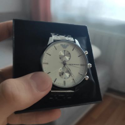 Лот: 17322018. Фото: 1. Новые часы emperio armani в подарочной... Оригинальные наручные часы