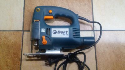 Лот: 8748096. Фото: 1. Продам лобзик Bort BPS-600 ! Цвет... Электроинструмент