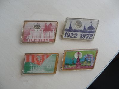 Лот: 24894734. Фото: 1. значки 4 шт лотом. Сувенирные