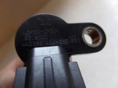 Лот: 4773674. Фото: 1. Nissan Датчик положения коленвала... Двигатель и элементы двигателя