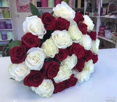 Лот: 9296135. Фото: 1. Букет из 31 розы. Свежие цветы