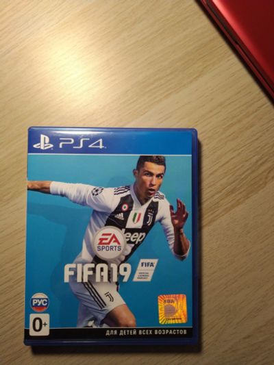 Лот: 15276047. Фото: 1. FIFA 19. Игры для консолей