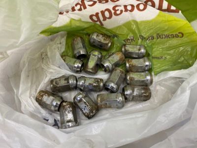 Лот: 21714933. Фото: 1. гайки колесные Honda Civic Ferio... Двигатель и элементы двигателя
