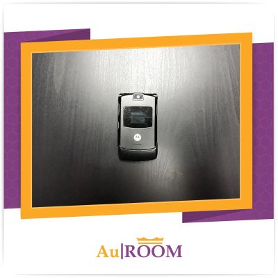 Лот: 10589158. Фото: 1. Телефон Motorola RAZR V3. Кнопочные мобильные телефоны