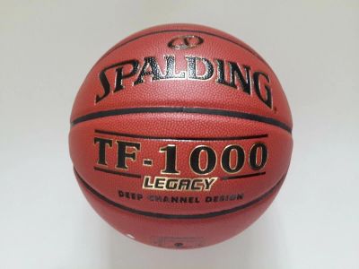 Лот: 10192213. Фото: 1. Мяч баскетбольный Spalding TF-1000... Мячи, ракетки, шайбы, клюшки