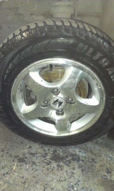 Лот: 4792099. Фото: 1. Goodyear UltraGrip 8 175/70 R13... Шины на дисках