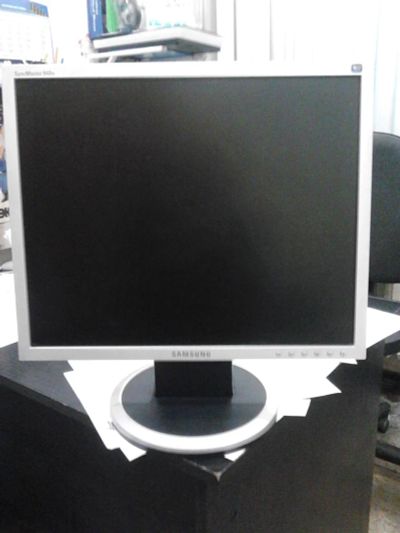 Лот: 3236704. Фото: 1. 19" ЖК монитор Samsung 940N. ЖК-мониторы