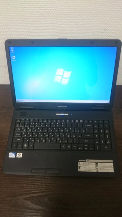 Лот: 11665665. Фото: 1. Ноутбук Acer eMachines E527 Intel... Ноутбуки