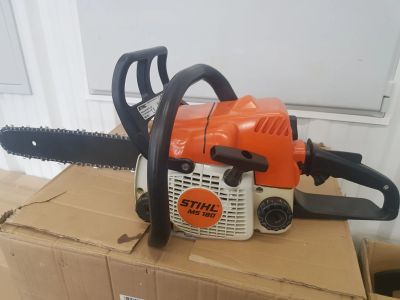 Лот: 21131566. Фото: 1. Бензопила штиль stihl ms180. Бензо-, мотоинструмент