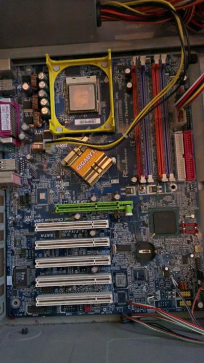 Лот: 7044920. Фото: 1. мат плата gigabyte ga-8ipe1000... Материнские платы