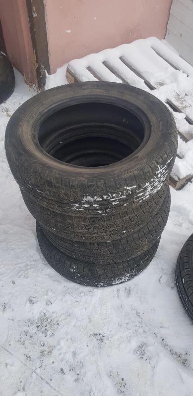 Лот: 15083789. Фото: 1. Шины Dunlop 4шт. Шины