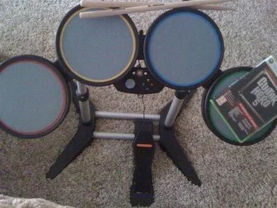 Лот: 1503364. Фото: 1. Guitar Hero 5 и Rock Band Drum... Игры для консолей