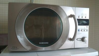 Лот: 10722770. Фото: 1. Микроволновка Samsung Микроволновая... Микроволновки, мини-печи